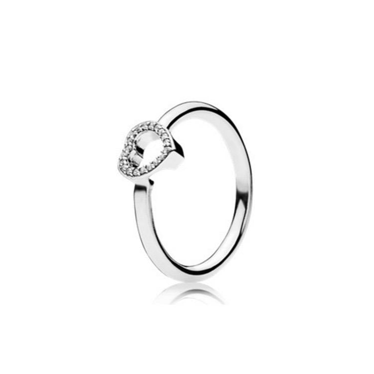 Timeless hart ring